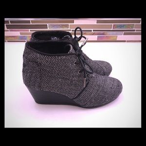 Toms wedges